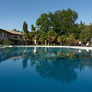 Logis Restaurant Les Oliviers Loriol-sur-Drome
